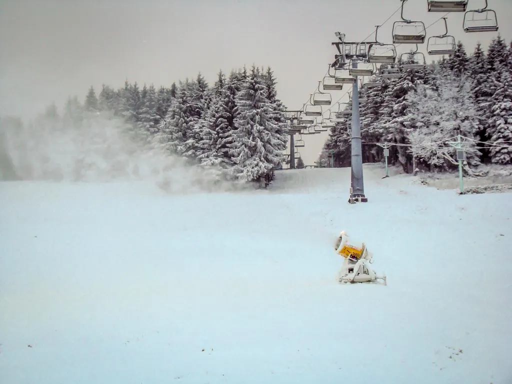 Zdjęcie 2 z galerii Ski Arena Zieleniec. Pierwsze naśnieżanie 15/16