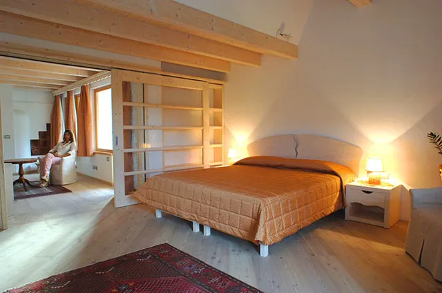 Zdjęcie 8 z galerii Suite Hotel Castelir: Charme Hotel