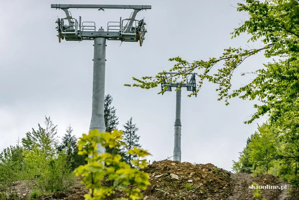 Zdjęcie 11 z galerii COS Szczyrk: budowa nowej 4-os. kolei (maj 2017)