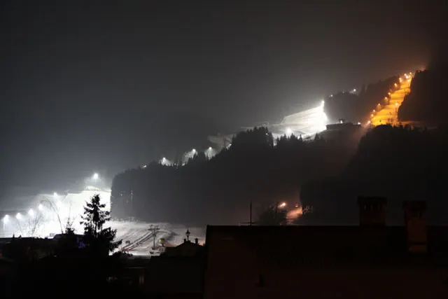 Wieczorne narty w Alpbachtal