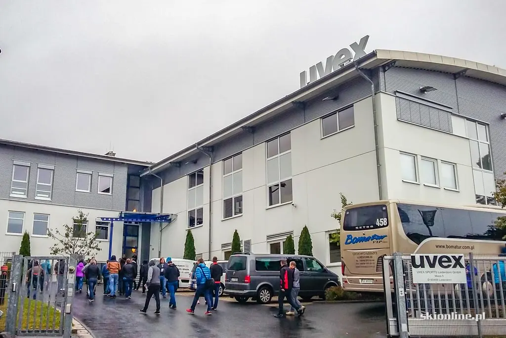 Uvex: zdjęcia z fabryki gogli i kasków, zdjęcie 2