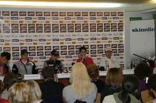 Zdjęcie 21 z galerii LGP Zakopane 2006. Konferencja prasowa