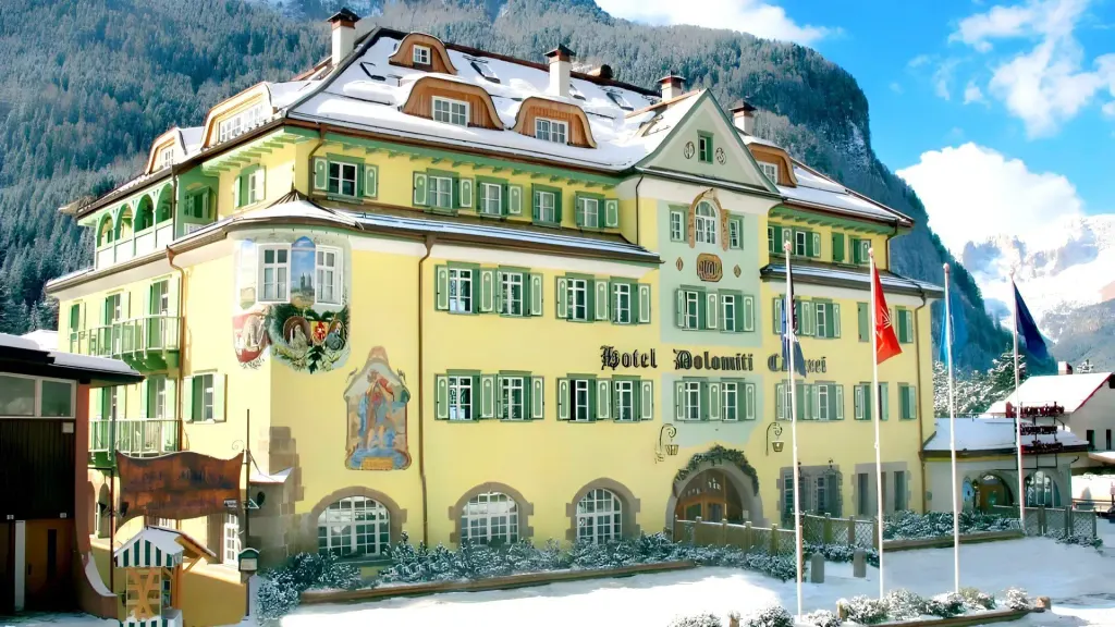 Schloss & Club Dolomiti, Canazei