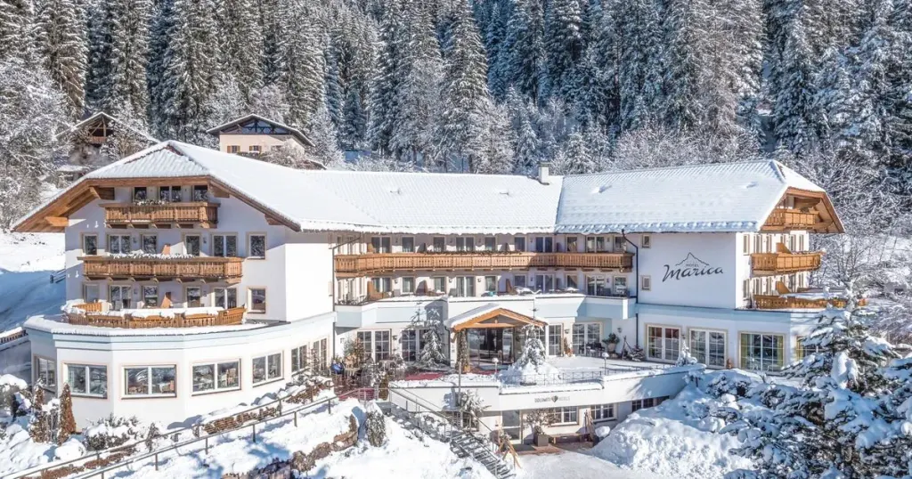Hotel Marica, Ega