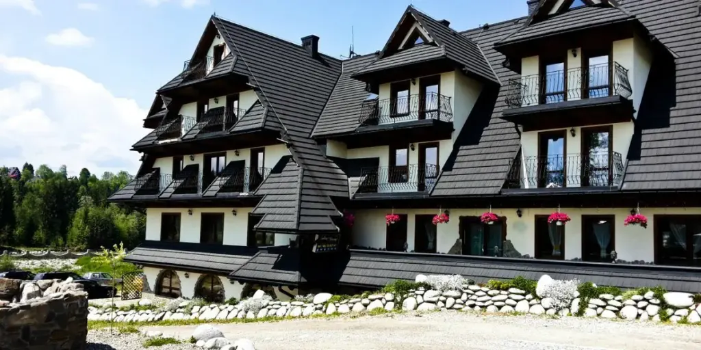 Skalny Brzeg, Czarna Góra