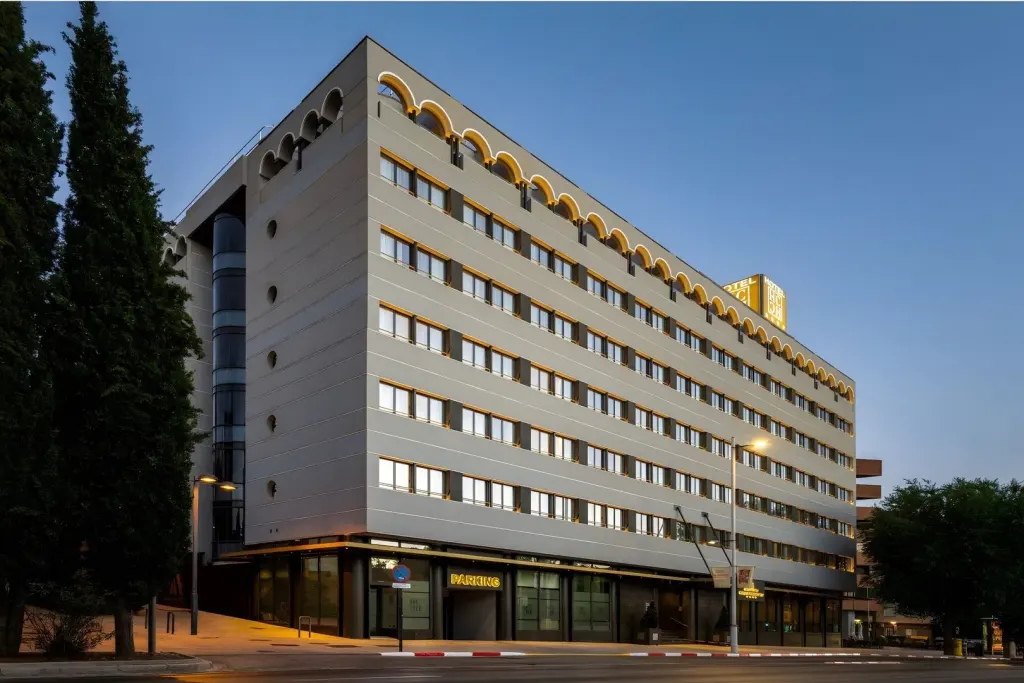 Granada Center, Granada