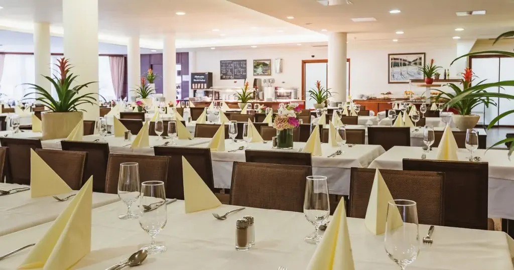 Hotel Ramada Hotels & Suites, zdjęcie 4