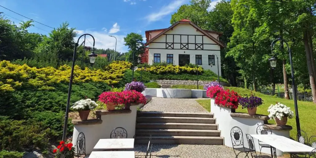 Petite Charlotta, Jedlina-Zdrój