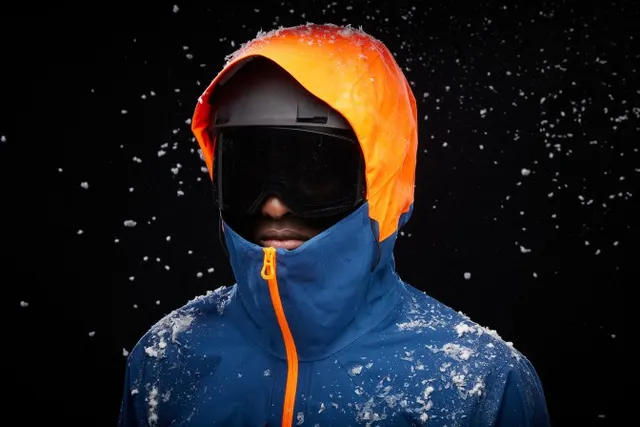 Helly Hansen łączy doświadczenie narciarskich profesjonalistów z kolekcją ULLR Freeride