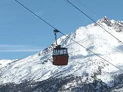 Gondola Spielboden łącząca Saas Fee z Spielboden 2450 (fot. J.Ciszak)