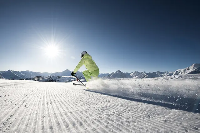 Słoneczne narty w dolinie Zillertal