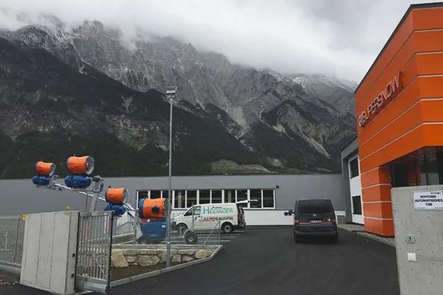 Centrum logistyczne Supersnow w Roppen