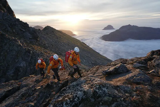 Helly Hansen prezentuje historie ratowników górskich z Kanady i Norwegii