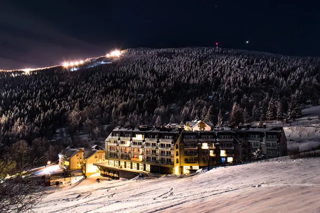 Czarna Góra, Aparthotel Czarna Góra