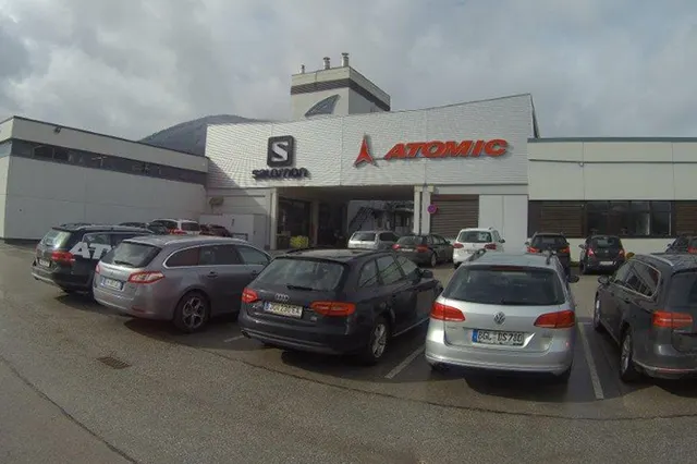 Zagraniczne testy i prezentacja kolekcji Salomona i Atomica