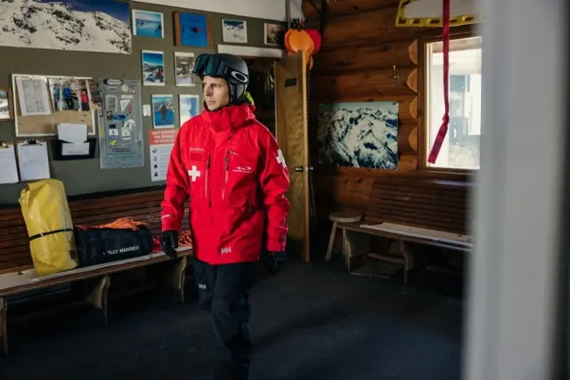 Helly Hansen dziękuje Ratownikom Narciarskim na całym świecie