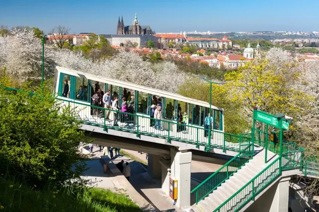 Najciekawsze kolejki linowe w Czechach, Petřín