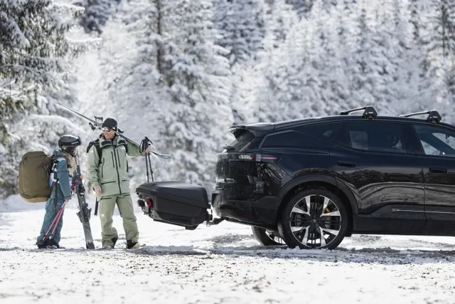 Thule prezentuje Thule Arcos XL– sztywny box bagażowy na hak, oferujący jeszcze więcej miejsca na ba