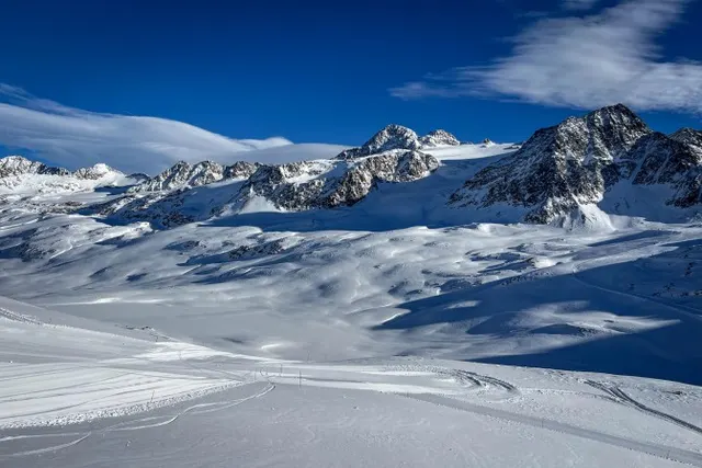 Free Ski w Maso Corto na majówkę. Skipass w cenie, sprzęt dla dzieci gratis i wyprawa do jaskini lod