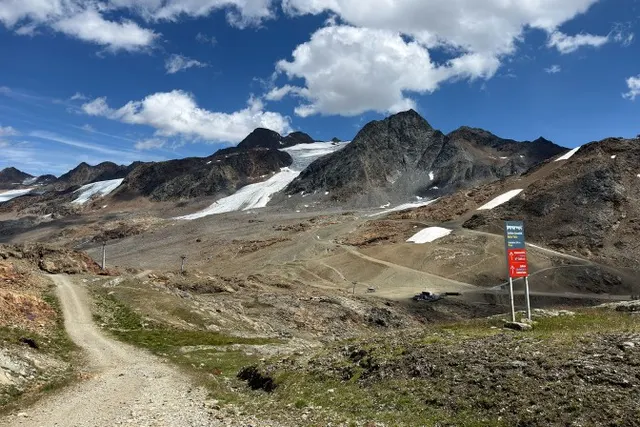 Maso Corto: nocleg w dawnym posterunku celnym Zollhaus na 2850 m