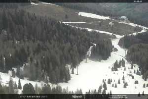 Kamera Val di Fiemme Bellamonte-Alpe Lusia Pista Piovac
