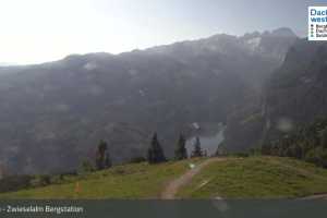 Kamera Dachstein West  Dachstein West: Zwieselalm Bergstation (LIVE Stream)