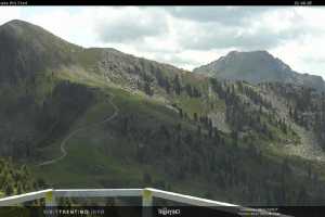 Kamera Val di Fiemme Alpe Cermis Un rifugio