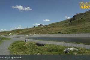 Kamera Wald im Pinzgau Koenigsleiten - Zillertal Arena Mitterleger Bergstation (LIVE Stream)