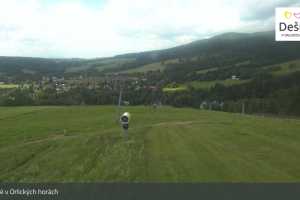 Kamera Deštné v O.h.  DeĹĄtnĂŠ v OrlickĂ˝ch horĂĄch (LIVE Stream)
