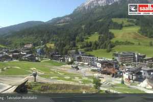Kamera Saalfelden Leogang  Talstation Asitzbahn (LIVE Stream)