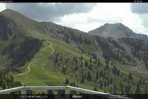 Kamera Val di Fiemme Alpe Cermis Un rifugio