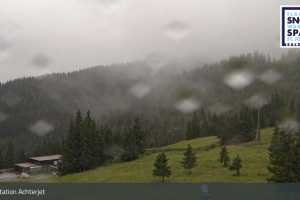 Kamera Flachau  Bergstation Achter Jet (LIVE Stream)