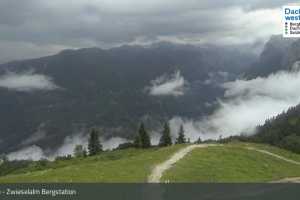 Kamera Dachstein West  Dachstein West: Zwieselalm Bergstation (LIVE Stream)