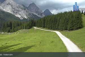 Kamera Ehrwald Ehrwalder Almbahn - Tiroler Zugspitz Are Feldernalm (LIVE Stream)
