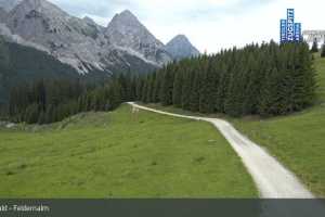 Kamera Ehrwald Ehrwalder Almbahn - Tiroler Zugspitz Are Feldernalm (LIVE Stream)