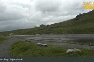 Kamera Wald im Pinzgau Koenigsleiten - Zillertal Arena Mitterleger Bergstation (LIVE Stream)