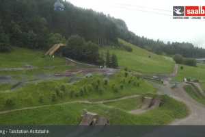 Kamera Saalfelden Leogang  Talstation Asitzbahn (LIVE Stream)