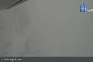 Kamera Ehrwald Ehrwalder Almbahn - Tiroler Zugspitz Are Tir. Zugspitzbahn Bgst. (LIVE Stream)
