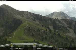 Kamera Val di Fiemme Alpe Cermis Un rifugio