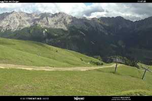 Kamera Val di Fassa Pozza di Fassa-Aloch-Buffaure Arrivo della segg Pala del Geiger