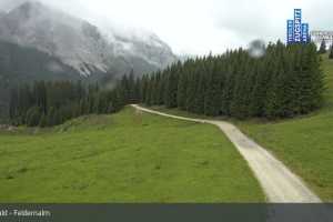 Kamera Ehrwald Ehrwalder Almbahn - Tiroler Zugspitz Are Feldernalm (LIVE Stream)