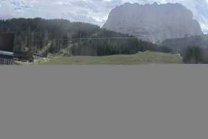 Kamera Val Gardena / Gröden  Piz Sella i Sassolungo  widok z hotelu Plan de Gralba