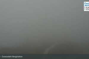 Kamera Dachstein West  Dachstein West: Zwieselalm Bergstation (LIVE Stream)