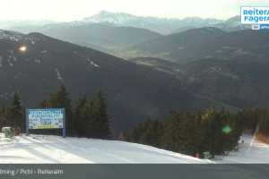 Kamera Reiteralm  Bergstation 6er-Sesselbahn (LIVE Stream)
