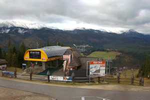 Kamera Małe Ciche  Małe Ciche - widok na parking