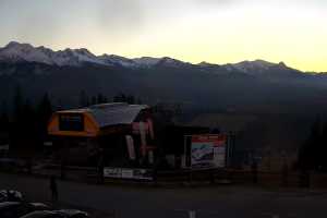 Kamera Małe Ciche  Małe Ciche - widok na parking