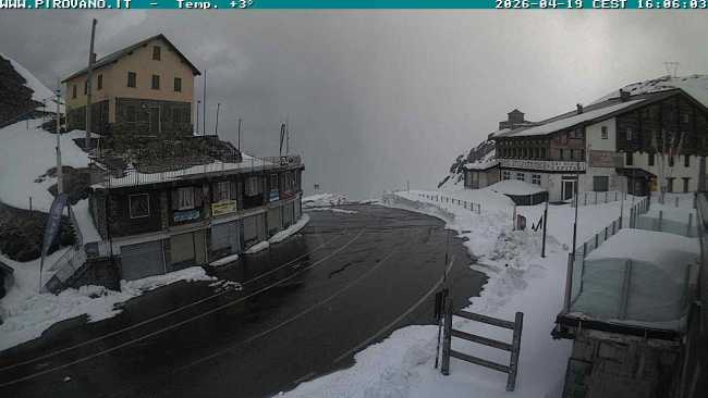 Stelvio Pass – 2,760 m