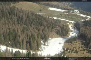 Kamera Val di Fiemme Bellamonte-Alpe Lusia Pista Piovac