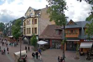 Kamera Zakopane  Krupówki  - widok na deptak