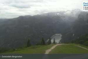Kamera Dachstein West  Dachstein West: Zwieselalm Bergstation (LIVE Stream)